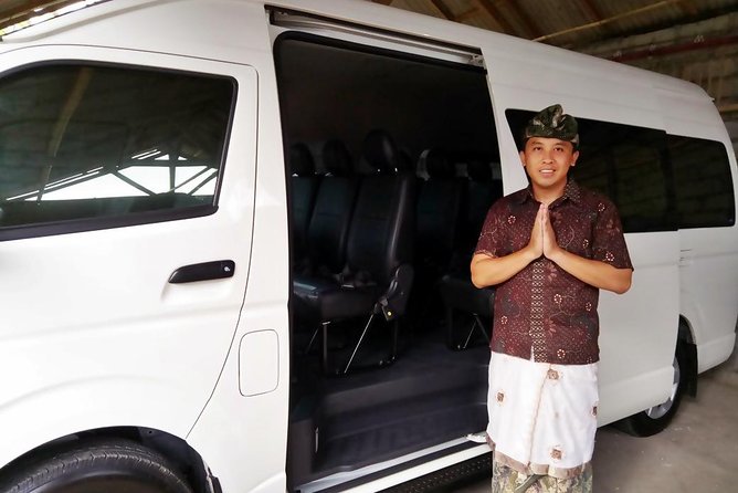 Private arrival transfer : Bali, Ngurah Rai Denpasar Airport to Ubud area - The ride: air-conditioning, car vs minibus, and luggage fit