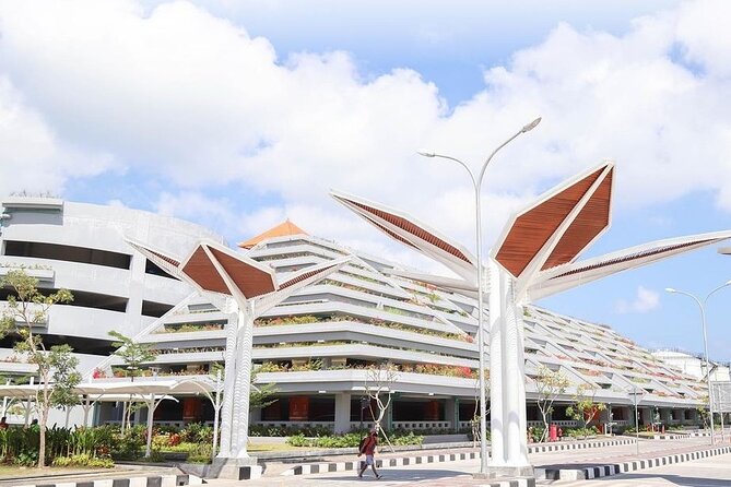 Private Bali Airport Arrival Transfer: Airport to Hotel (Arrival) - Private vehicle setup: the right car makes a difference