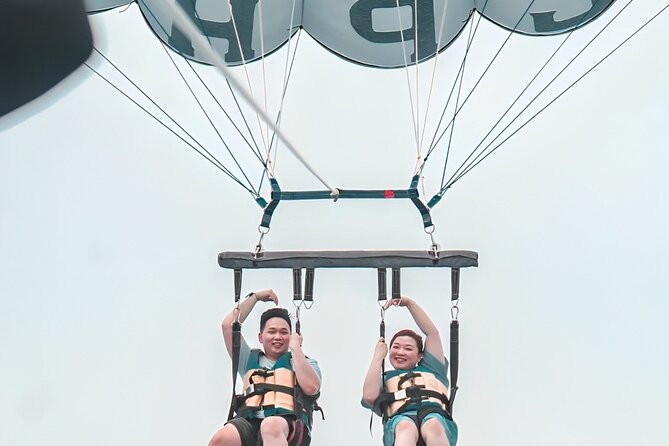 Private Bali Romantic Couple Tour with Parasailing Adventure - A romantic South Bali loop built for couples, not self-drive
