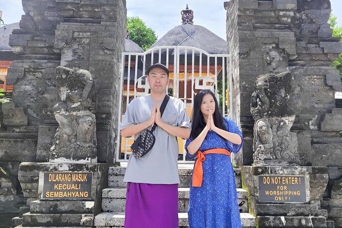 Private Bali Romantic Couple Tour with Parasailing Adventure - Private driver, mobile tickets, and a couple-friendly pace