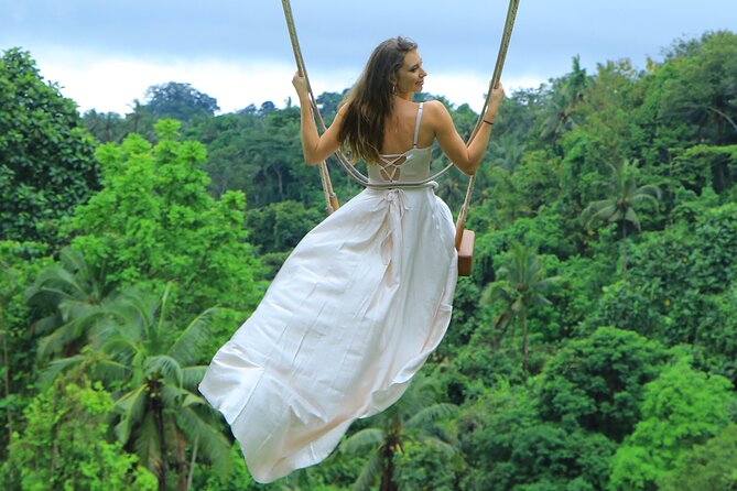 Private Day Tour: The Highlight of Ubud - Art and crafts in Ubud: batik, silver, and wood carving moments