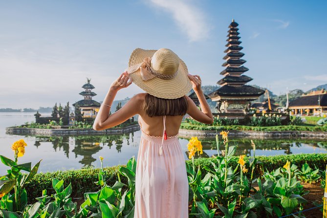 Private Full-Day West Bali Tour with Waterfall Visit - Lake Beratan and Ulun Danu Temple: the calm start