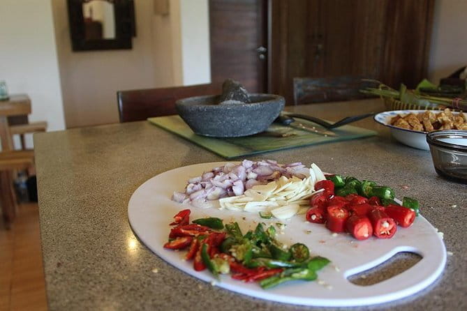 Private Javanese Cooking Class with Dotty in Tumbak Bayuh, Canggu - What you’ll cook: corn fritters and soya chicken (plus seasonal changes)