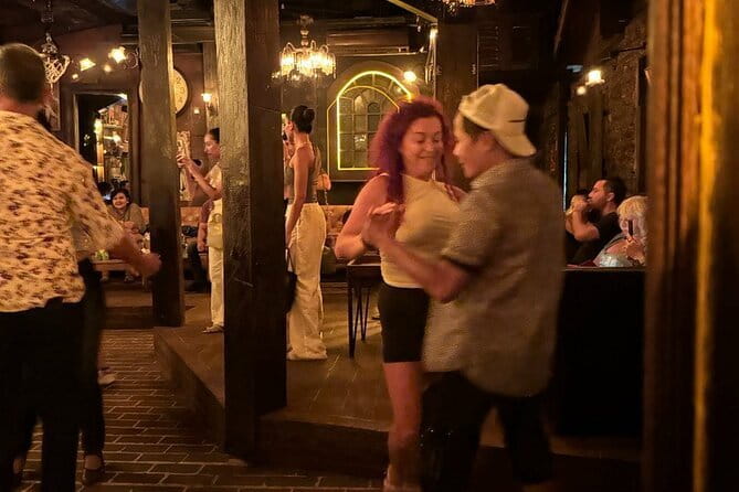 Private Salsa and Bachata Dance in Bali - Kuta at night: the easy way to get your bearings