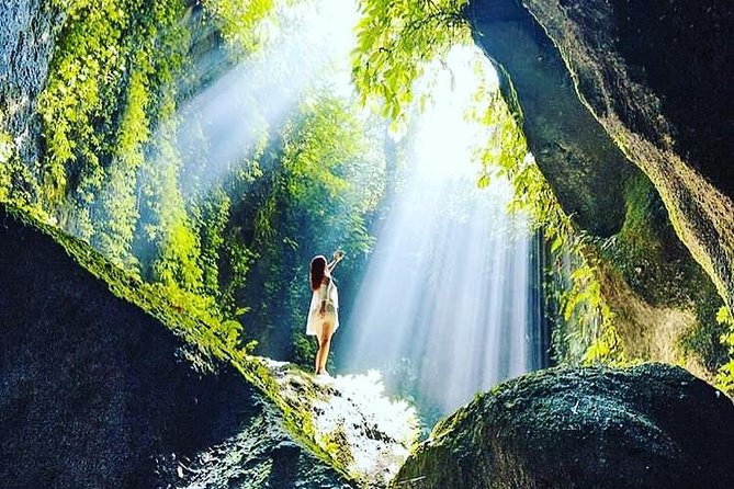 Private Tour: Bali in a Day - Stop 2: Kintamani and Mount Batur caldera views with a practical lunch break