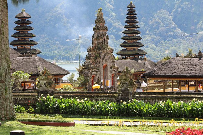 Private Tour: Bali Temples, Hidden Waterfall and Handara Gate - Leke Leke Waterfall: what hidden actually costs you (walking-wise)