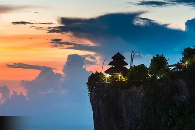 Private Tour: Highlights Uluwatu Temple & Southern Beaches Bali - Uluwatu Temple: sunset timing and kecak dance energy