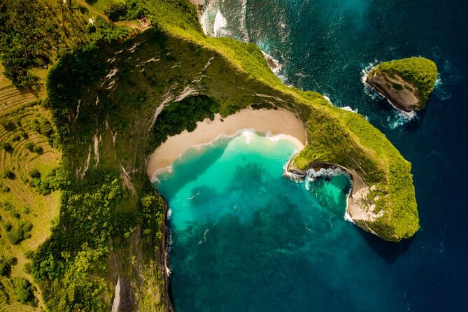 Private Tour in Nusa Penida West Island - Stop 3: Crystal Bay’s 200-metre sand stretch (and why it’s a breather)