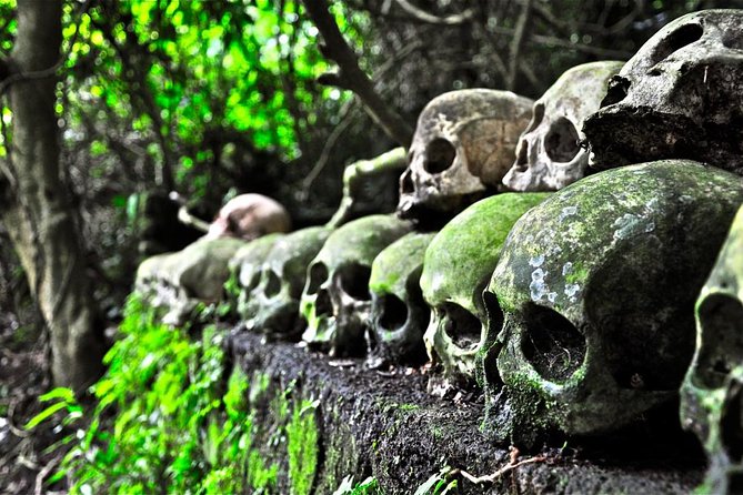 Private Tour to Trunyan Village "Skull Island of Bali" - The road from Ubud: long day math, traffic, and bumpy stretches
