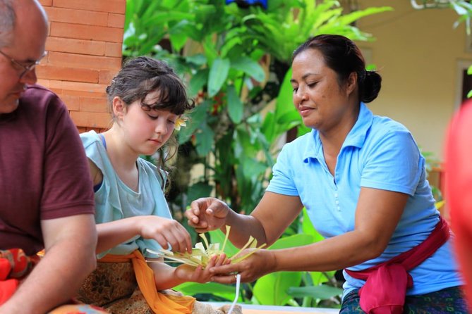 Private Tour: Ubud Day Tour with Traditional Offering Lesson - Sacred Monkey Forest Sanctuary: Wildlife Up Close, With Temple Context