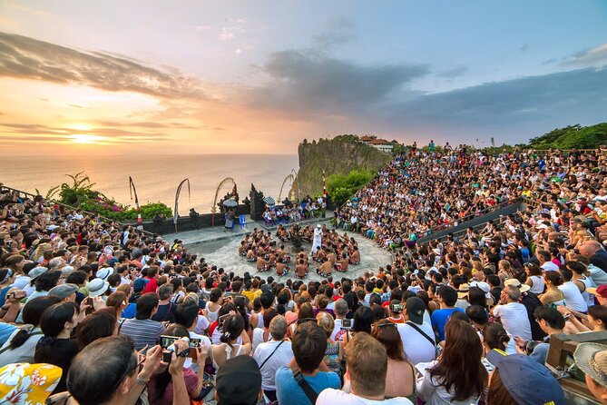 Private Tour Uluwatu Sunset Kecak Dance and Dinner at Jimbaran - Key Things to Know Before You Go