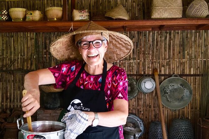 Pure Bali Village Experience, Cooking & Jamu Class+VIP Transfer - Rice planting help, Balikaru farm animals, and stingless Trigona beehives