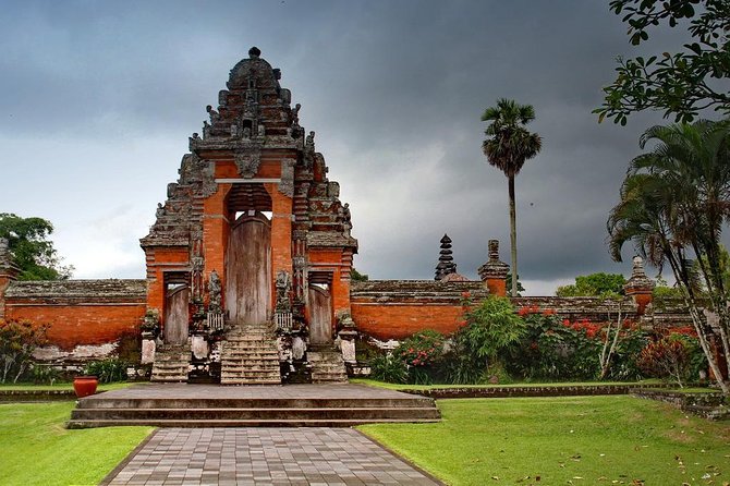 Royal Family Temple, Monkey Forest, and Tanah Lot Sunset Tour - Who this tour suits best (and who might not)