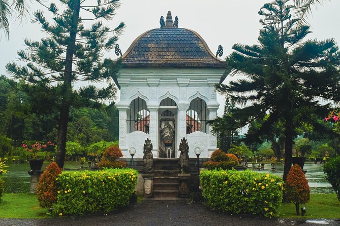 Royal Karangasem Heritage Tour - Guides and Driver: The Real Difference Maker