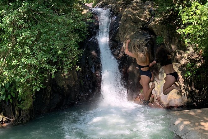 Sekumpul waterfall & aling2 waterfall with private service (including activity) - Sekumpul Waterfall: the 90-meter centerpiece after Aling-Aling