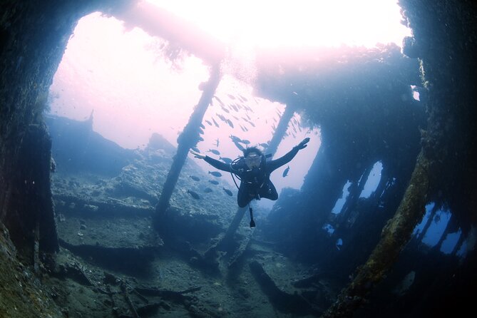 Shipwreck Diving in Tulamben - Lunch and boat breaks: the unglamorous part that makes the day work