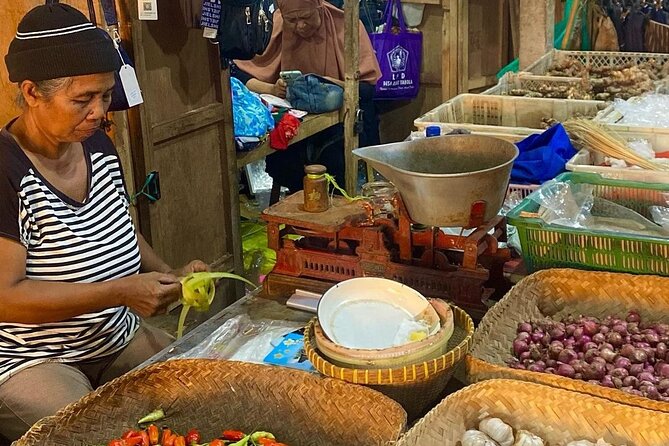 Sidemen Trekking: A Walk from a Different Perspective - How the 2-hour route flows, from market lanes to rice terraces
