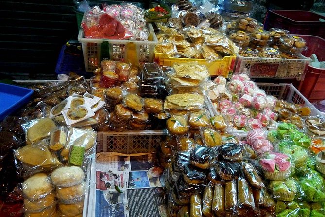 Small-Group Denpasar Night Food Tour - Denpasar at night: why 5pm makes food taste better