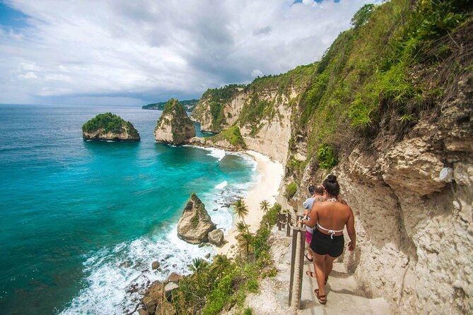 Snorkeling Adventure with East Nusa Penida Tour All Inclusive - Molenteng Tree House at Raja Lima for Thousand Islands Views