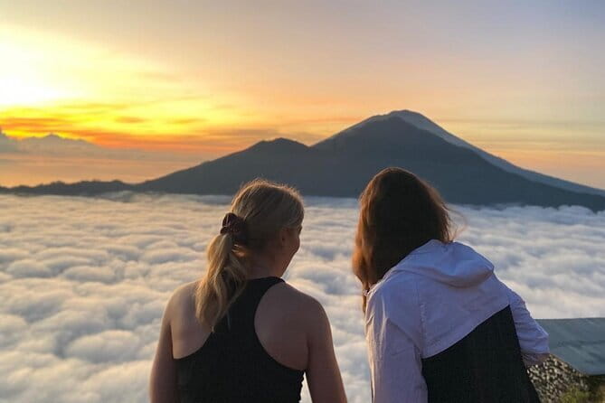 Sunrise Hike + Breakfast with Local Guide & Hotel Pickup - Key things you’ll notice right away