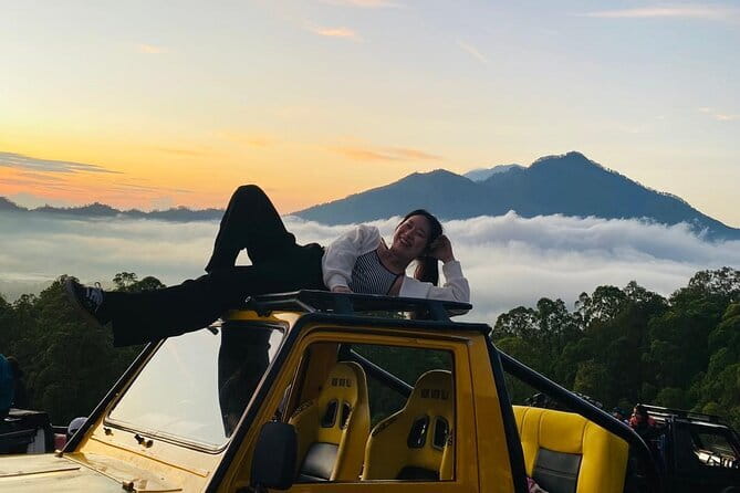 Sunrise + Jeep + Photographer - Getting Ready for the Mount Batur 4WD Sunrise From Ubud
