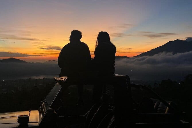 Sunrise + Jeep + Photographer - Sunrise Views Over Lake Batur: How to Make the Most of the Window