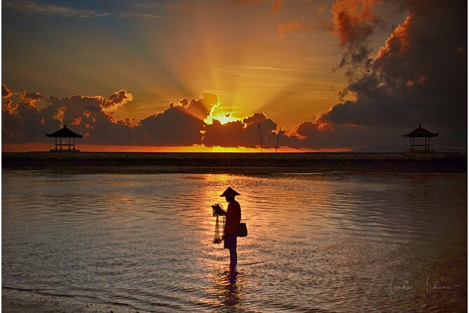 Sunrise With Fisherman Shot Tour in Bali - Stop 2: Tibumana Waterfall and the Lighting Switch