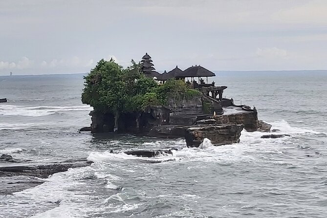 Tanah Lot and North Bali Private Tour - All inclusive - Your guide in the driver’s seat: why it matters here