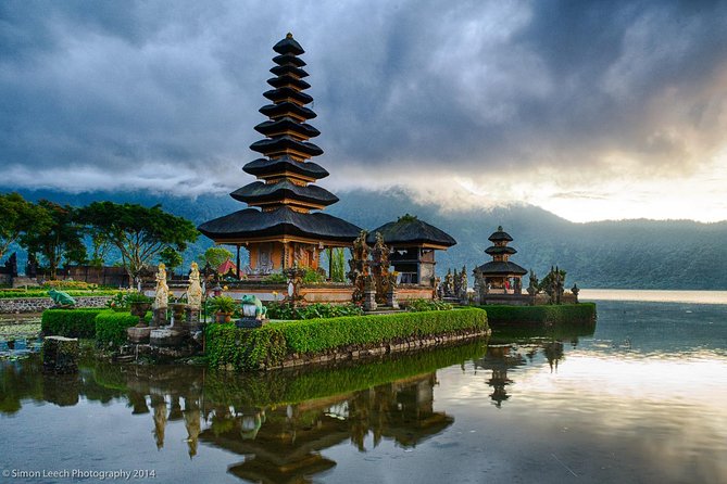 Tanah Lot and North Bali Tour: Scenic Journey - The Drive to Ulun Danu Bratan: Lakes, Volcano Country, and Sacred Calm