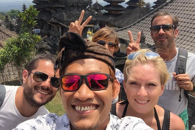 Tanah Lot and Uluwatu Temple Private Guided Tour - Tanah Lot’s Volcanic Rock Views and the Heat Question
