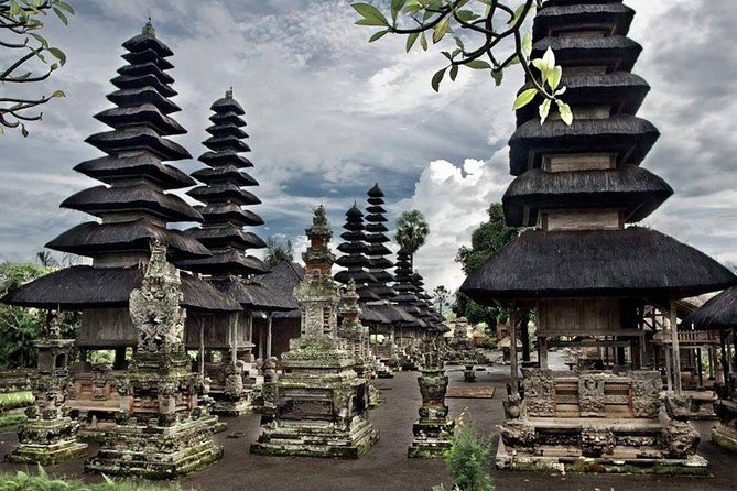 Tanah Lot Sunset and Monkey Forest Tour. - Stop 2: Sangeh Monkey Forest (Calmer Than the Usual Rush)