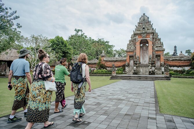 Tanah Lot & UNESCO Heritage Small Group Tour - What to Pack for Temples: Sarong, Cover-Ups, and Timing Tricks