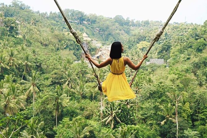 The Gates of Heavan - Ubud Jungle Swing & Waterfall Tour - Lempuyang Temple’s Gates of Heaven: Timing and Photo Reality