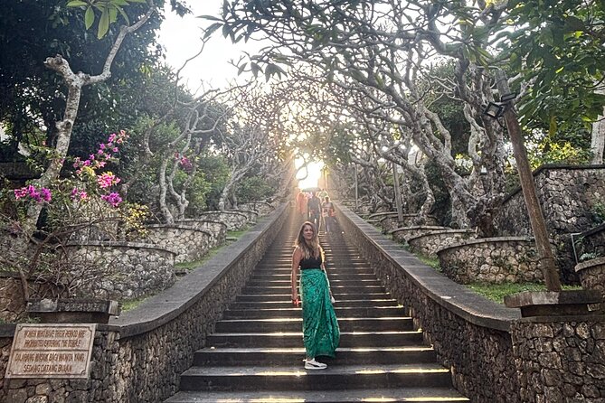 The Uluwatu Tour - Kecak and Fire Dance: From Chant to Flames