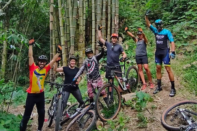 The Volcano Trail – Epic Volcano Cycling Adventure - The morning transfer: getting to the volcanic core without stress