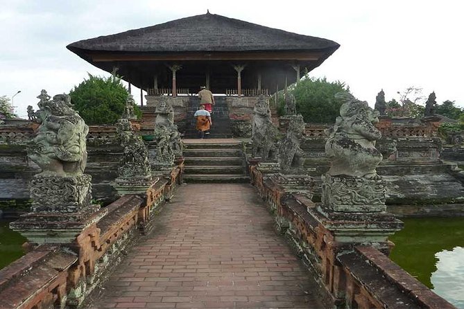 Tour: Besakih Temple-Kintamani Volcano-Water temple&Rice Terrace - Tirta Empul (Holy Spring): ritual purification with a very specific purpose