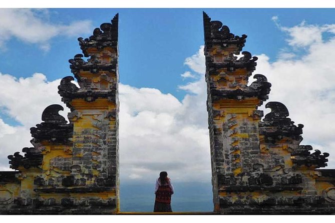 Tour Gate of Heaven at Lempuyang Temple - Blue Lagoon Snorkeling with lunch - Blue Lagoon and Tanjung Jepun snorkeling: clear water, coral, and Jukung boats