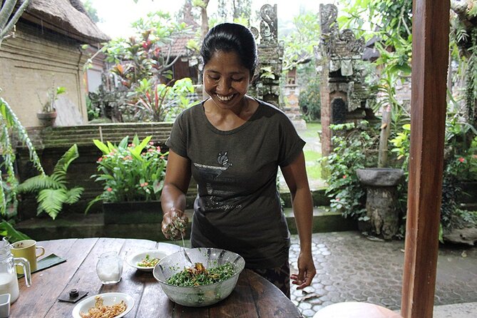 Traditional Balinese Meal in Ubud in Dewa's Family Village Home - Why the herb walk matters more than you think