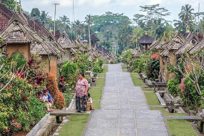 Trunyan Cemetery, Hot Spring, Penglipuran Village, and Waterfall Tour - Batur Natural Hot Spring: Mineral Soak for a Midday Reset