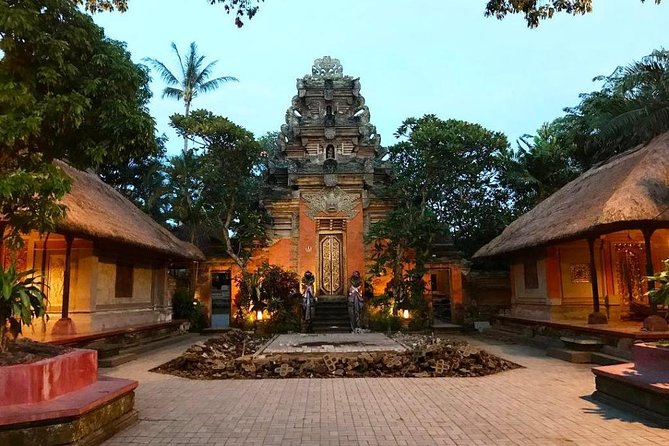 Ubud City Tour I: Monkey Forest, Ubud Palace, Art Market, and Waterfall - A Short Ubud Loop That Covers Real Priorities
