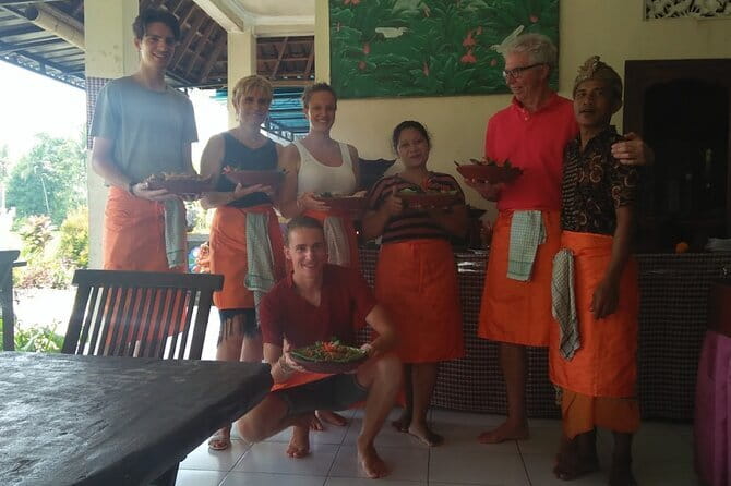 Ubud Cooking Class with Optional Market Visit Pickup Included - What You’ll Cook: From Savory Courses to Dessert