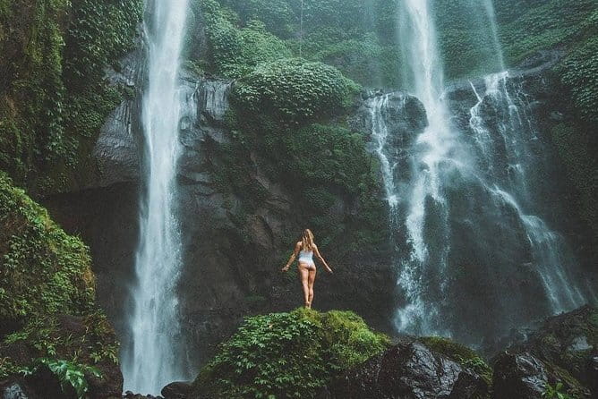 Ubud Hidden Gems Waterfall, Temple and Rice Terraces Private Tour - Kanto Lampo and Tibumana: Two Waterfalls with Very Different Moods