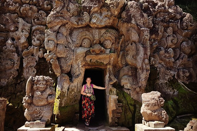 Ubud iconic waterfall and temple tours - The guide factor: punctual, friendly, and flexible