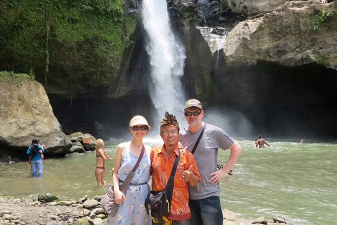 Ubud Kintamani Tour - Ubud Monkey Forest: Meeting Grey Macaques Up Close
