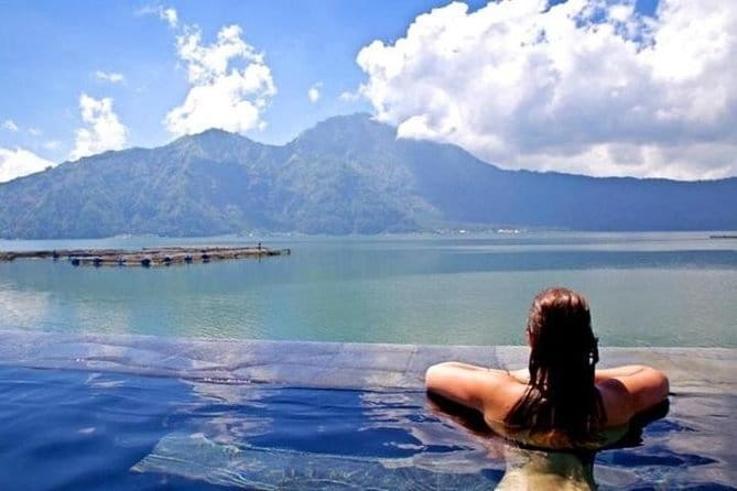 Ubud Luxury Bali Spa Package with amidst rice fields - Massage After the Ritual: Essential Oils and Floral Lotion
