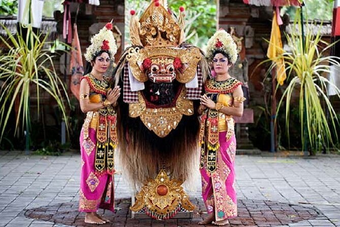 Ubud Private Tour : Ubud Temple and Authentic of Ubud - Tegalalang Rice Terrace: subak irrigation and photo-ready structure