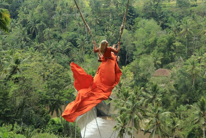 Ubud Private Tours with Jungle Swing Experience - all inclusive - The heart of the day: Swing Heaven and photo strategy