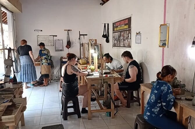 Ubud Silver Class Making Your Own Silver with 7gr of Silver - What the 3-Hour Workshop Feels Like (Small Group, Big Help)