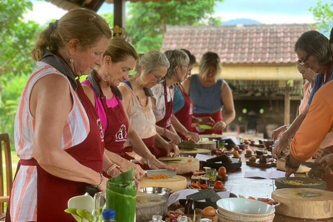 Ubud Sunset Mixology Tour by TikiBus - Music, Wi‑Fi, and the “Make It Yours” Vibe