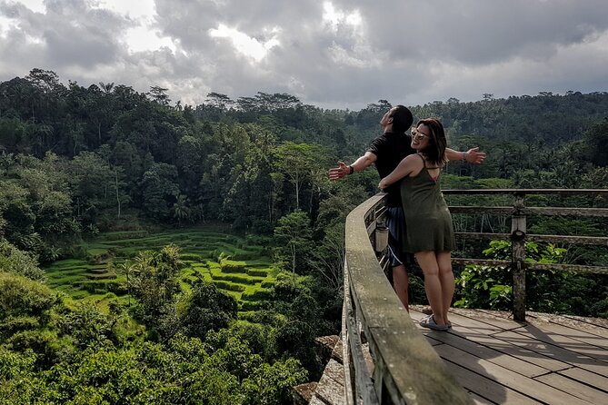 UBUD : Temple and Waterfall All Inclusive Day Tour - Tegenungan Waterfall: swim time and easy photo stops
